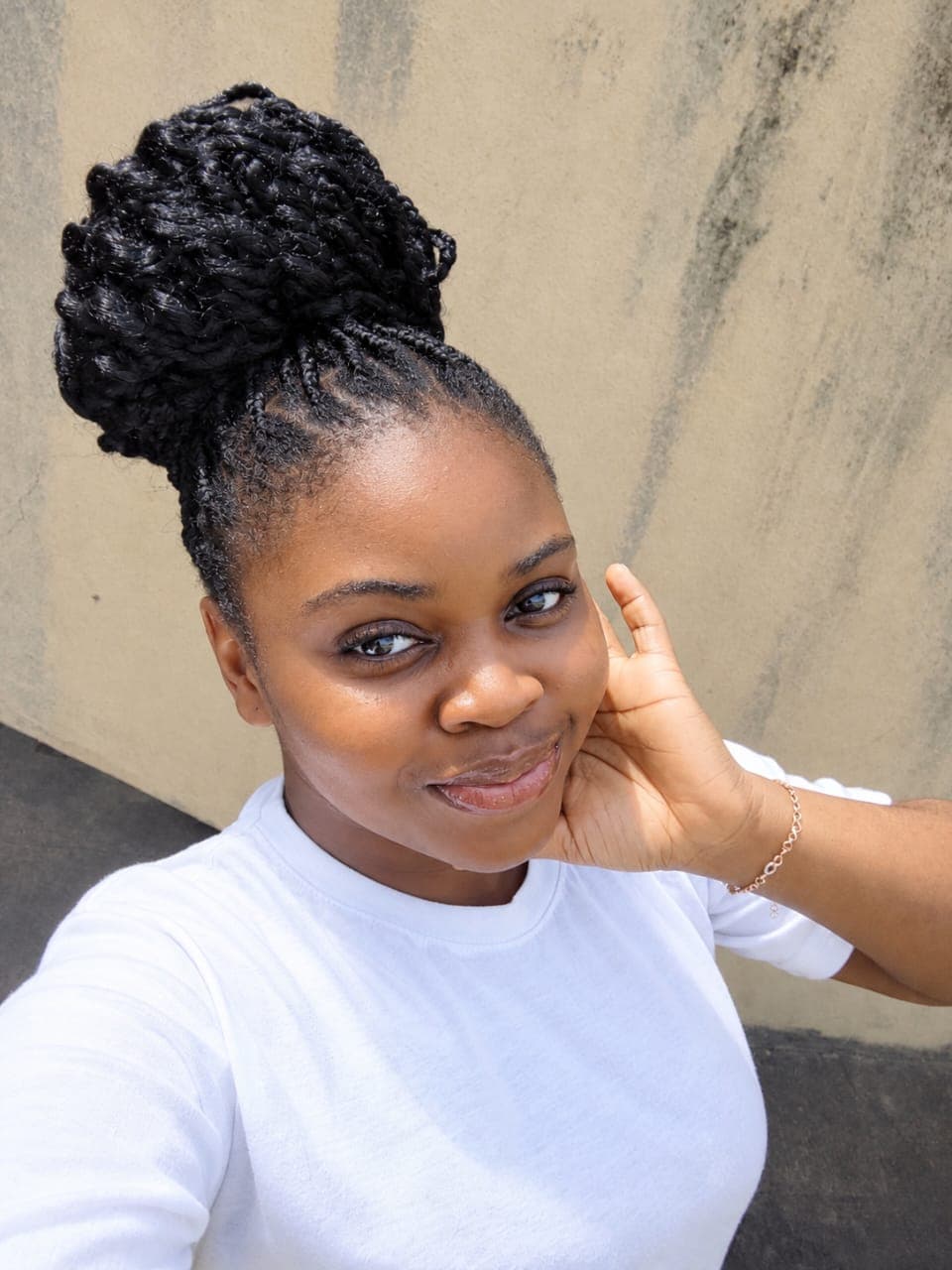 SHEHU FAVOUR, Bridesmaid